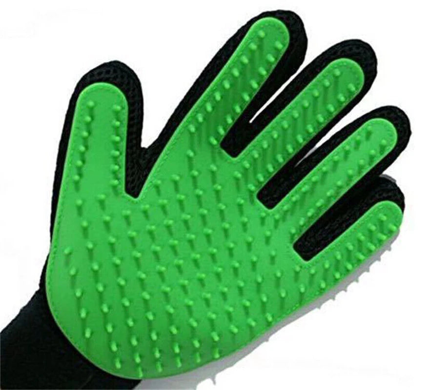 Pet Grooming Glove – Gentle Deshedding & Fur Removal